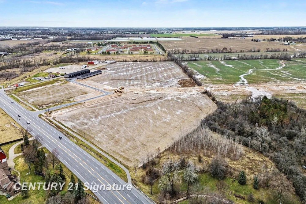 Goose Drive Tittabawassee Township, MI 48623