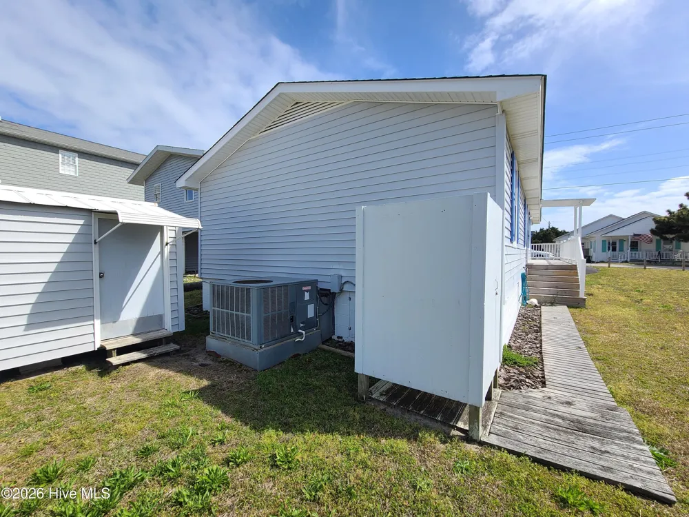 308 W Bogue Boulevard Atlantic Beach, NC 28512