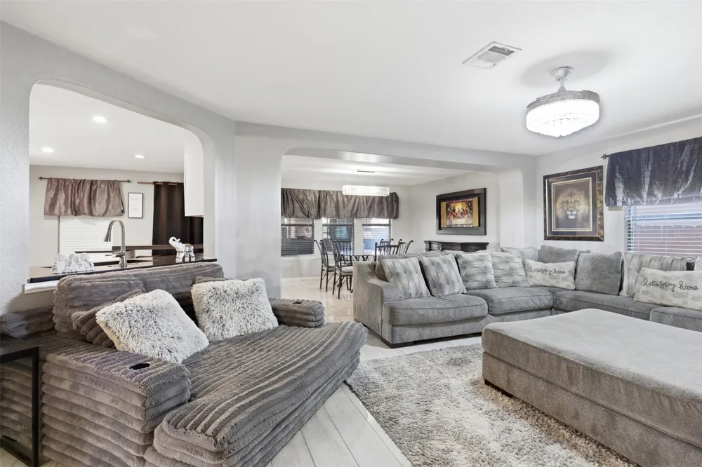 5701 Malarkey Road Del Valle, TX 78617