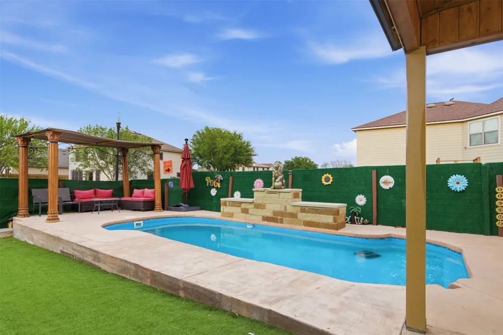 5701 Malarkey Road Del Valle, TX 78617