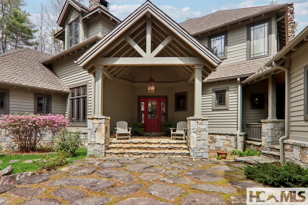 46 Mills Creek Drive Lake Toxaway, NC 28747