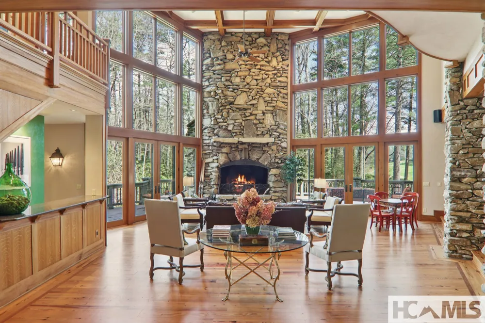 46 Mills Creek Drive Lake Toxaway, NC 28747