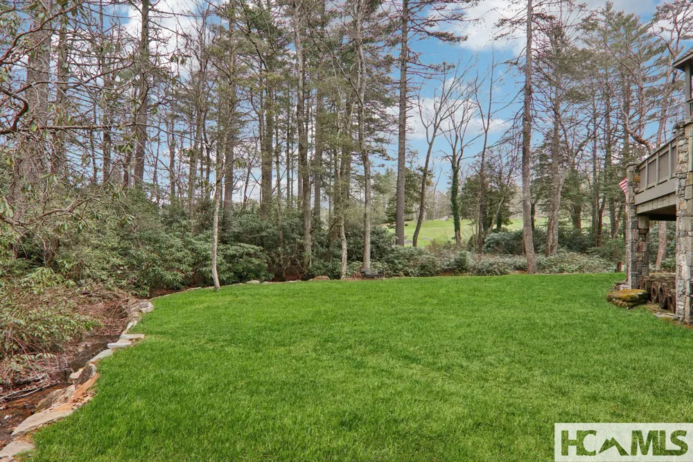46 Mills Creek Drive Lake Toxaway, NC 28747