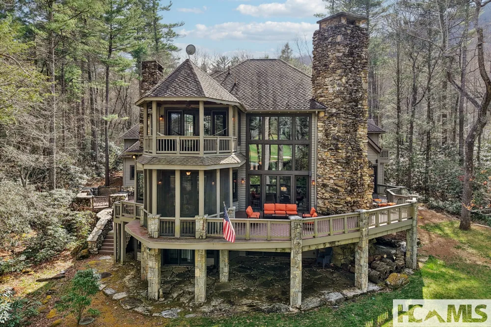 46 Mills Creek Drive Lake Toxaway, NC 28747