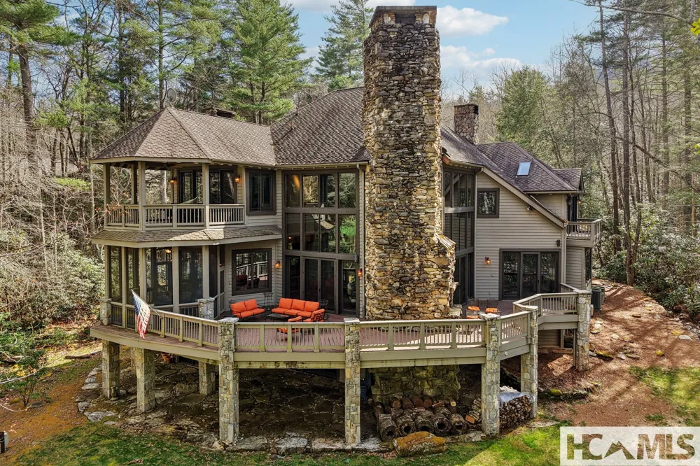 46 Mills Creek Drive Lake Toxaway, NC 28747