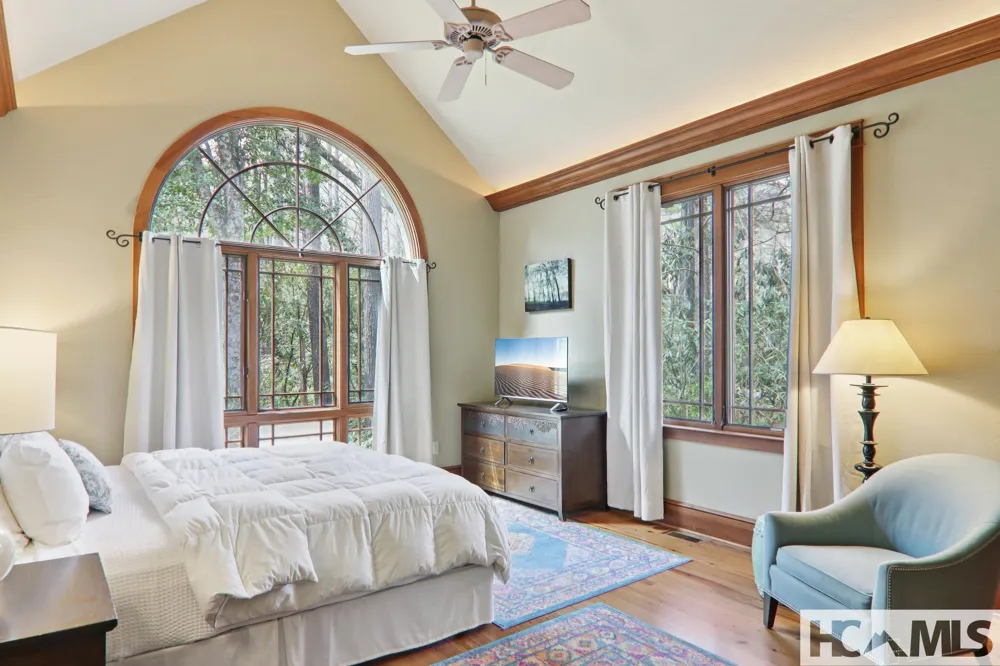 46 Mills Creek Drive Lake Toxaway, NC 28747