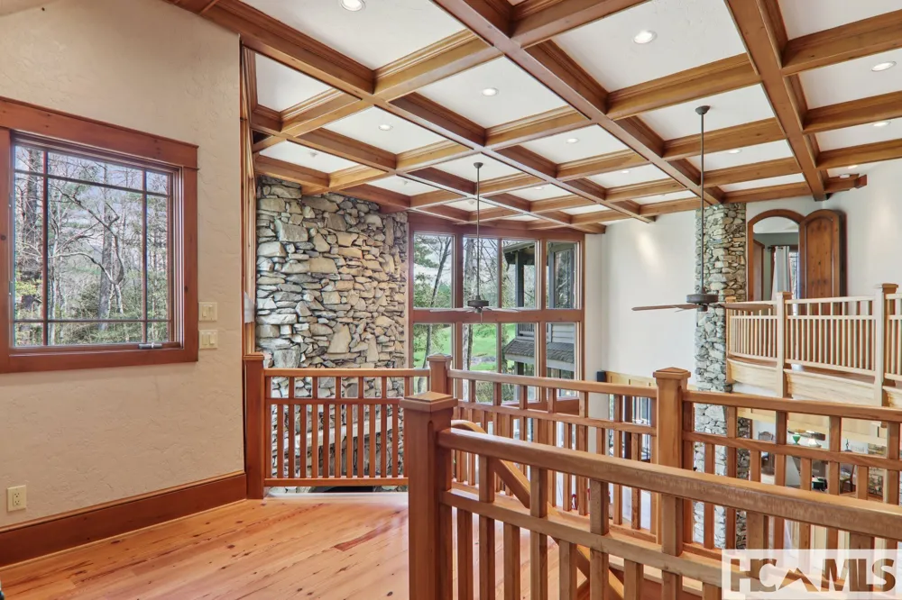 46 Mills Creek Drive Lake Toxaway, NC 28747