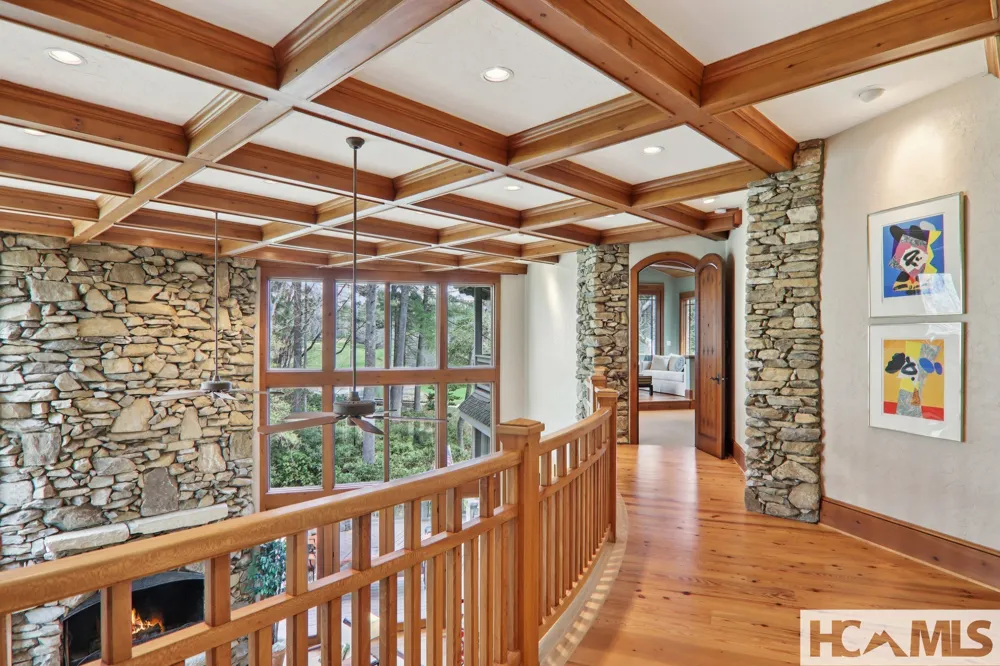 46 Mills Creek Drive Lake Toxaway, NC 28747