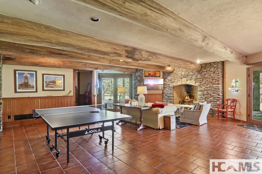 46 Mills Creek Drive Lake Toxaway, NC 28747