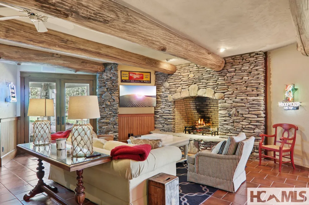46 Mills Creek Drive Lake Toxaway, NC 28747