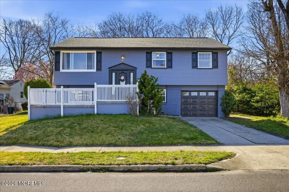 7 Cooper Drive