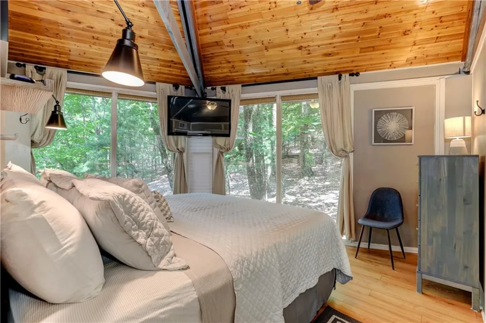 196 Treetopper Circle Big Canoe, GA 30143