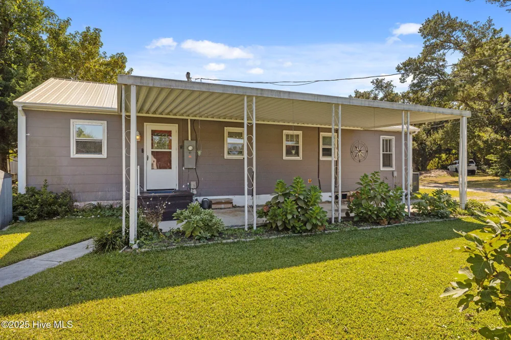 376 Shell Road Atlantic, NC 28511
