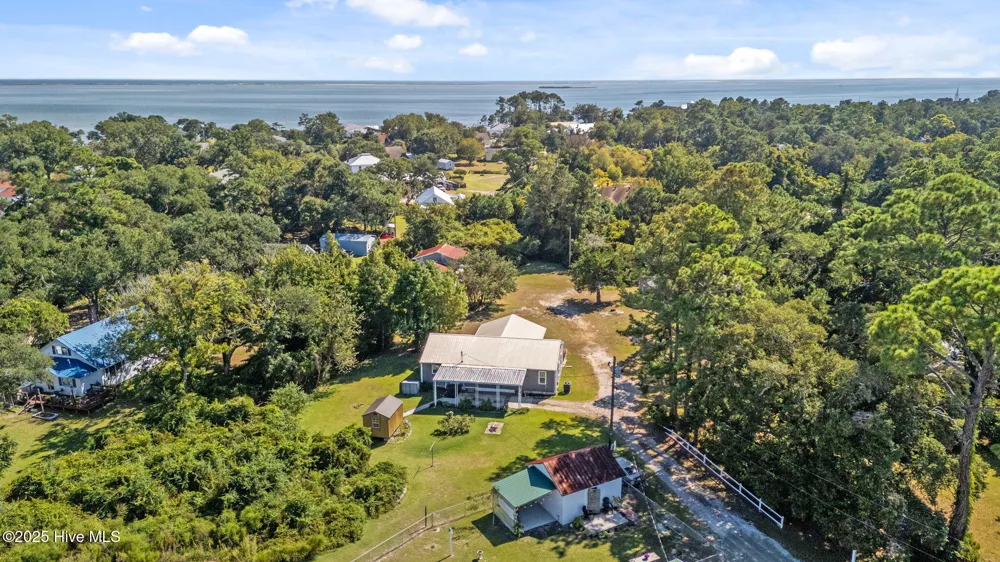 376 Shell Road Atlantic, NC 28511