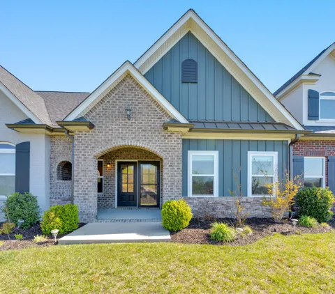 34 Founding Way