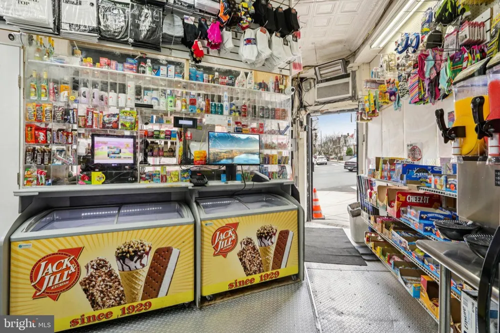 5977 OGONTZ AVENUE Philadelphia, PA 19141