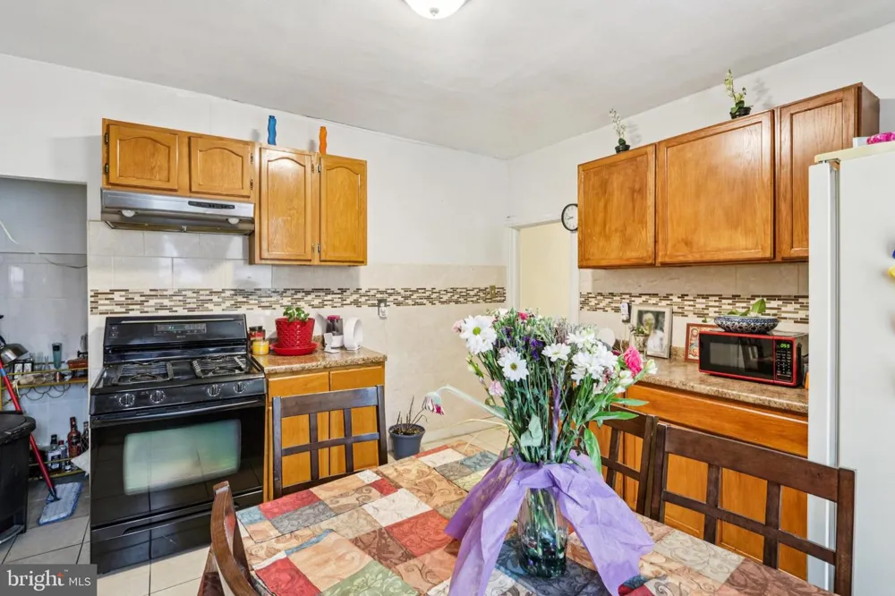 5977 OGONTZ AVENUE Philadelphia, PA 19141