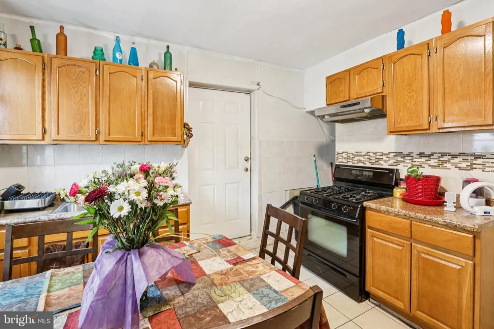 5977 OGONTZ AVENUE Philadelphia, PA 19141