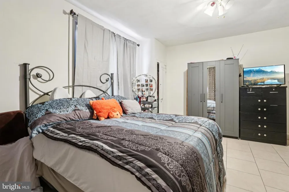 5977 OGONTZ AVENUE Philadelphia, PA 19141