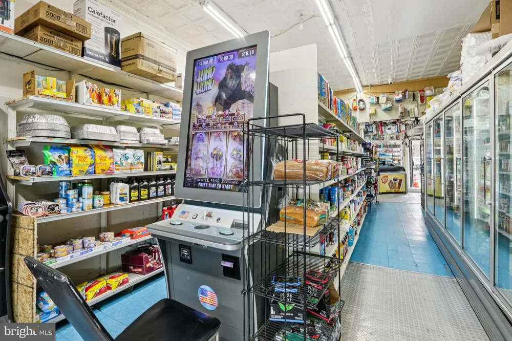 5977 OGONTZ AVENUE Philadelphia, PA 19141