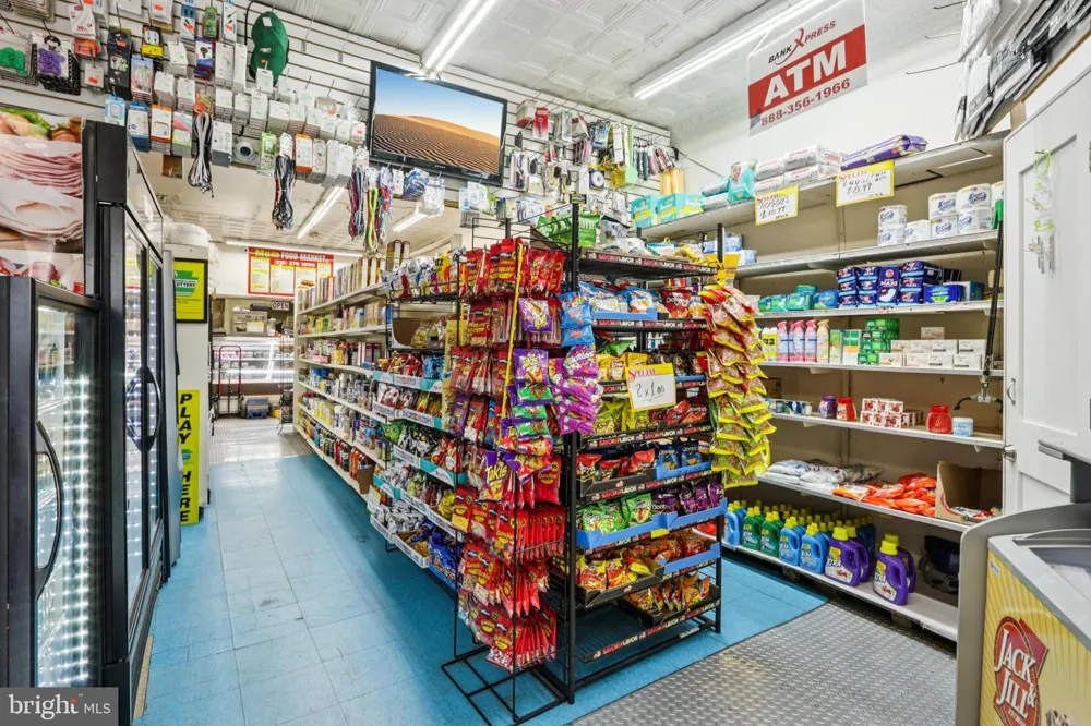 5977 OGONTZ AVENUE Philadelphia, PA 19141