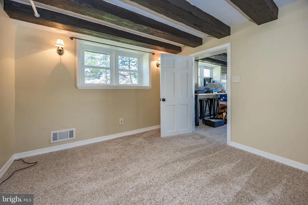 820 SHARPLESS ROAD Hockessin, DE 19707