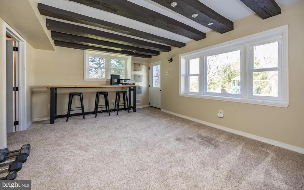 820 SHARPLESS ROAD Hockessin, DE 19707