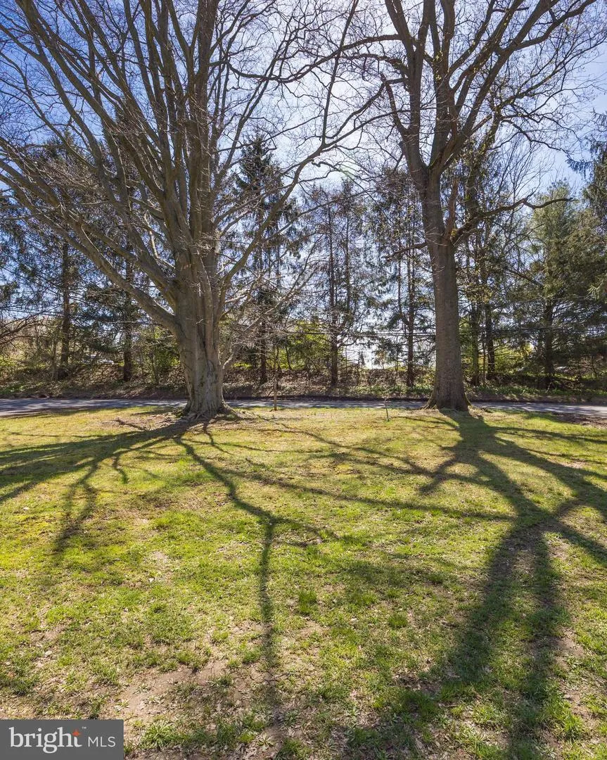 820 SHARPLESS ROAD Hockessin, DE 19707