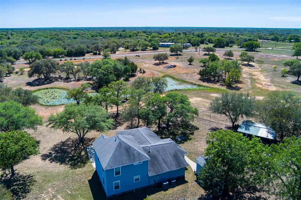 825 County Road 119 Hallettsville, TX 77964