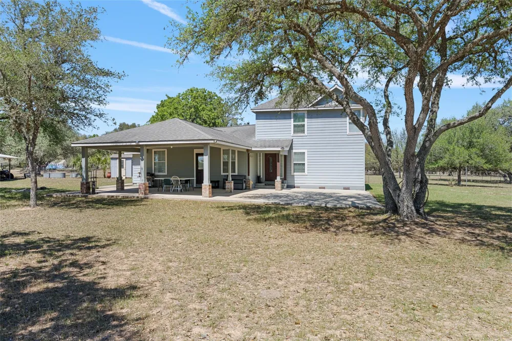 825 County Road 119 Hallettsville, TX 77964