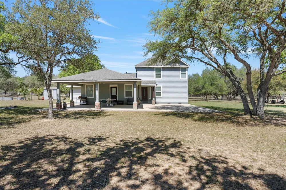 825 County Road 119 Hallettsville, TX 77964