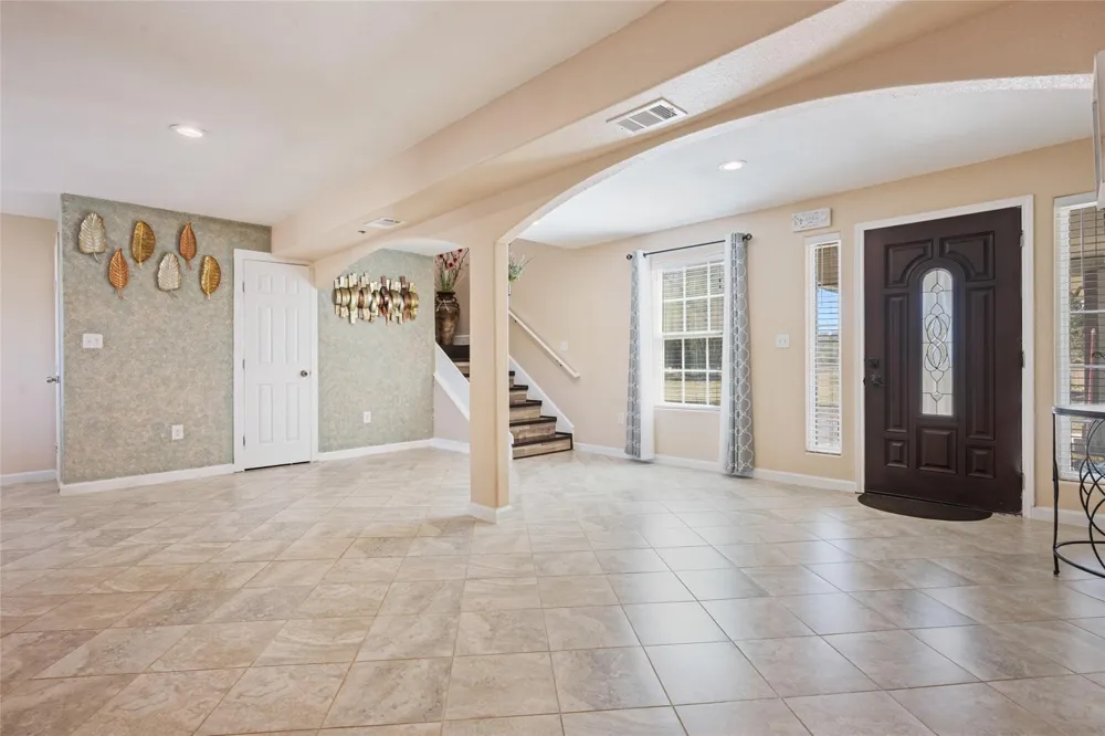 825 County Road 119 Hallettsville, TX 77964