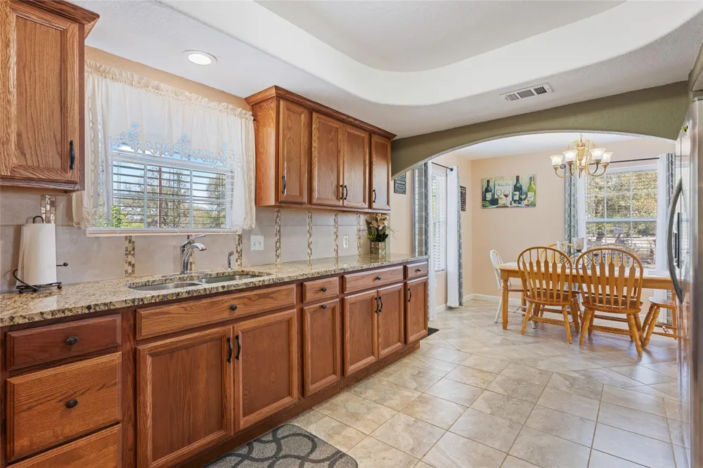 825 County Road 119 Hallettsville, TX 77964