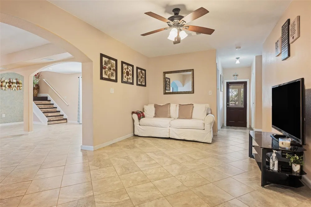 825 County Road 119 Hallettsville, TX 77964