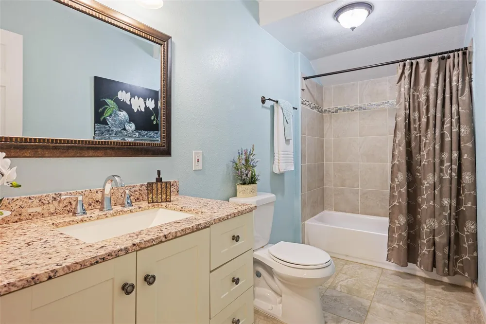 825 County Road 119 Hallettsville, TX 77964