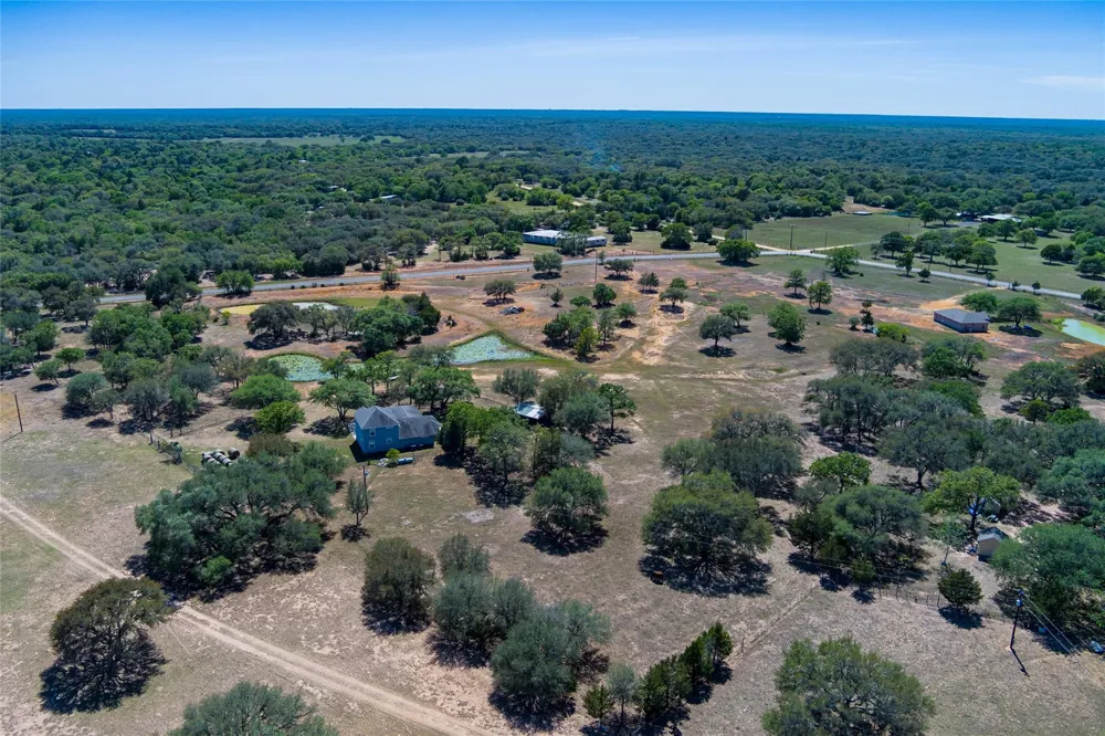 825 County Road 119 Hallettsville, TX 77964
