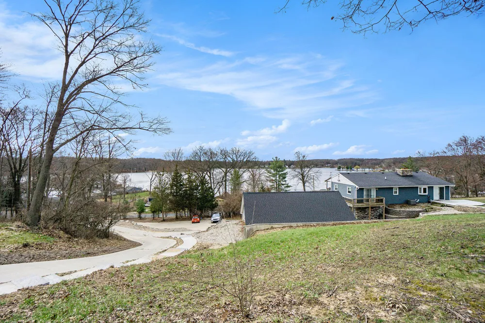 12349 Sherman Lake Drive Augusta, MI 49012