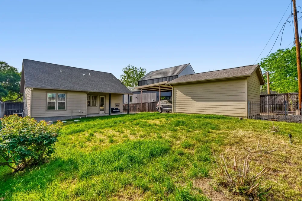 2913 Chisholm Trail Austin, TX 78734