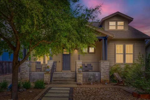 2913 Chisholm Trail