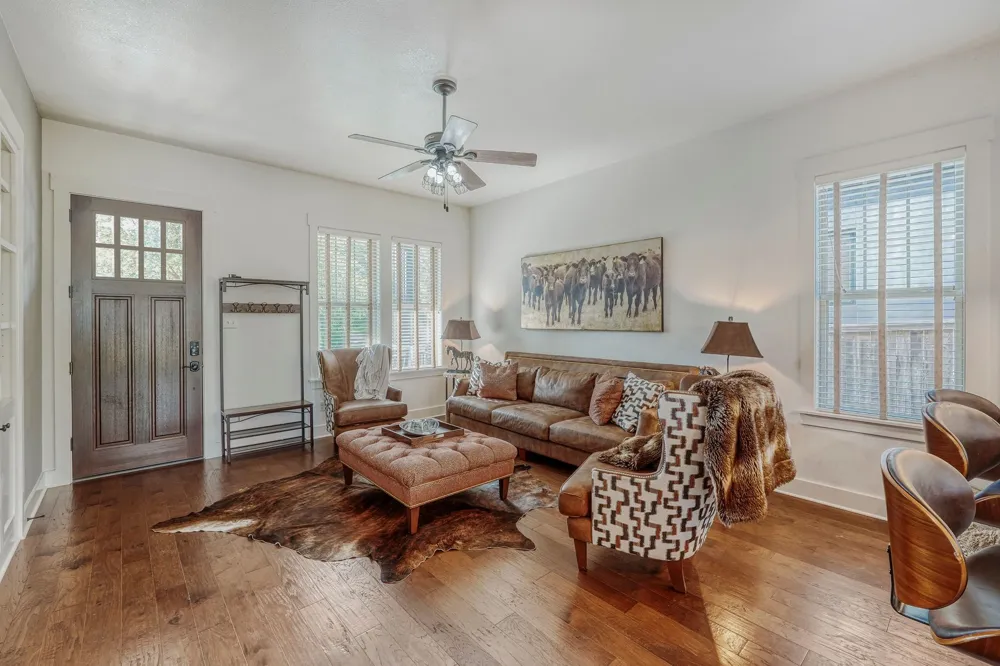 2913 Chisholm Trail Austin, TX 78734