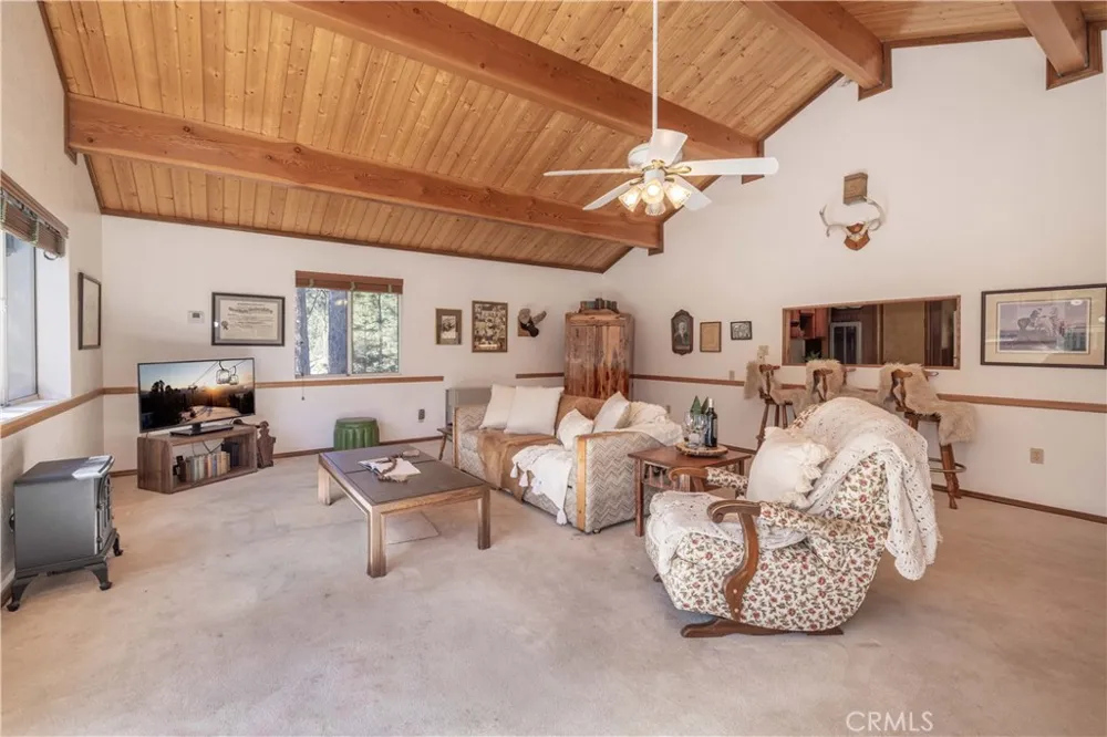 1109 Brookside Fawnskin, CA 92333