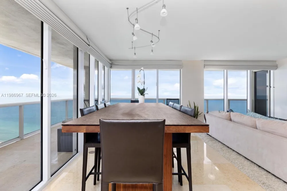 1800 S Ocean Dr #UPH4301 Hallandale Beach, FL 33009
