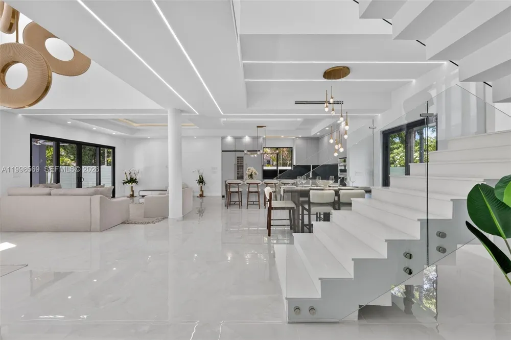 9833 Miami Ave Miami Shores, FL 33150