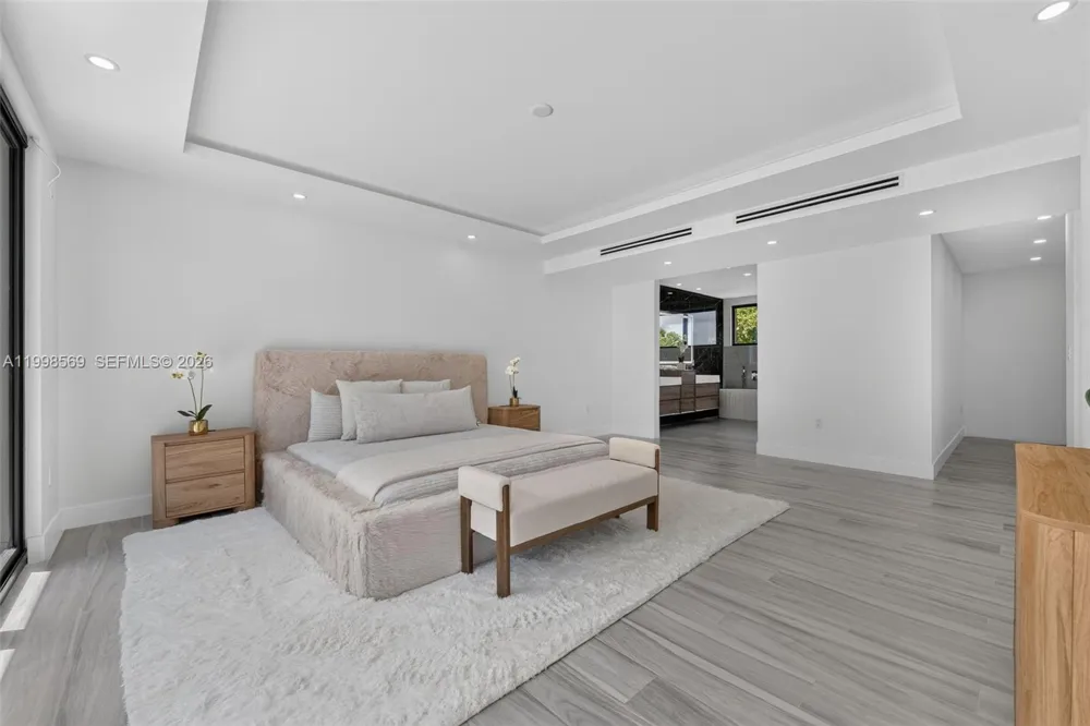 9833 Miami Ave Miami Shores, FL 33150