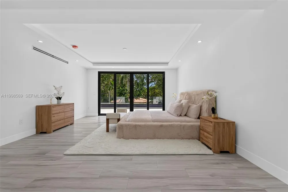9833 Miami Ave Miami Shores, FL 33150