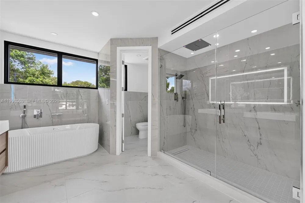 9833 Miami Ave Miami Shores, FL 33150