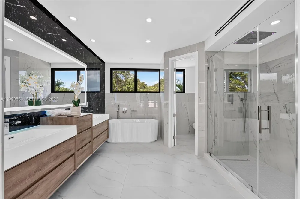 9833 Miami Ave Miami Shores, FL 33150