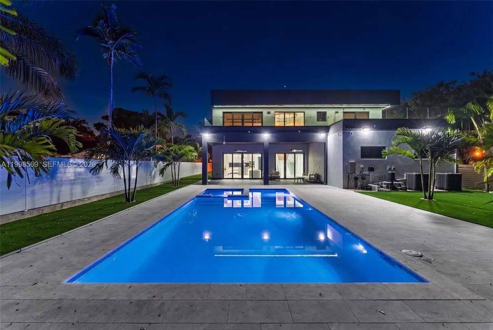 9833 Miami Ave Miami Shores, FL 33150
