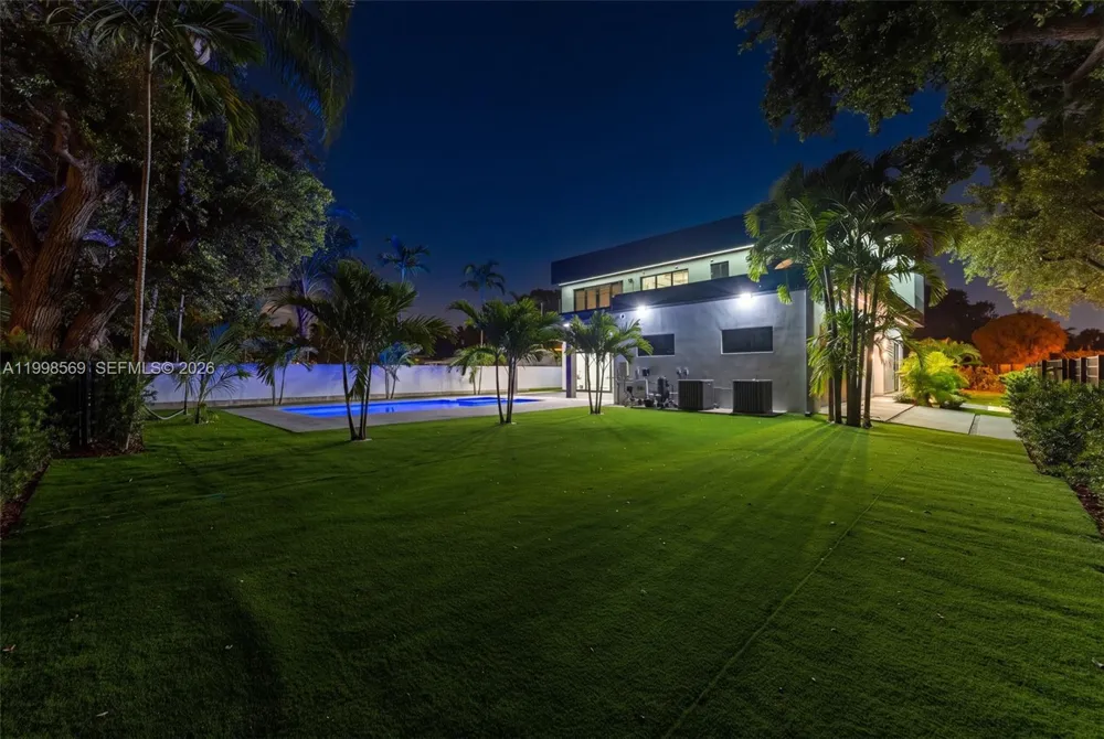 9833 Miami Ave Miami Shores, FL 33150