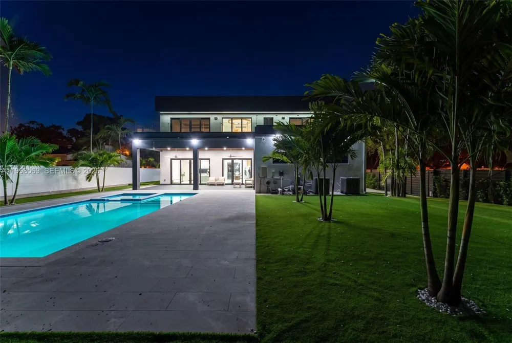 9833 Miami Ave Miami Shores, FL 33150